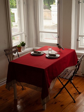 Скатерть льняная Кружево бордо без салфеток
