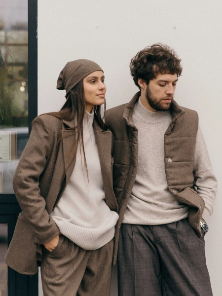Жилет стеганый wool Snezhno limited chocolate