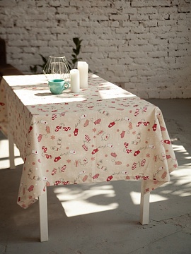 Скатерть льняная Варежки Новогодние без салфеток