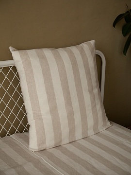 Льняная наволочка квадратная Линейный орнамент