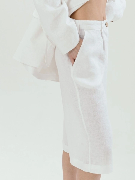 Шорты-бермуды Parisian white