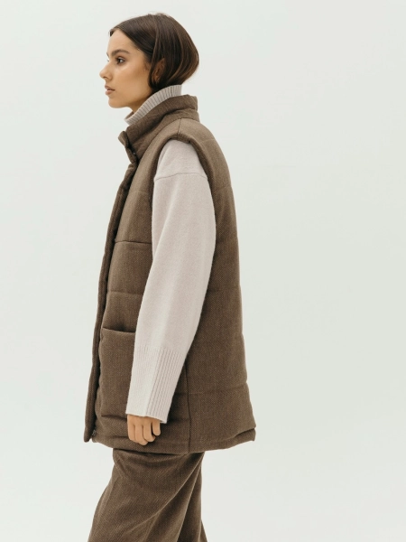 Жилет стеганый wool Snezhno limited chocolate