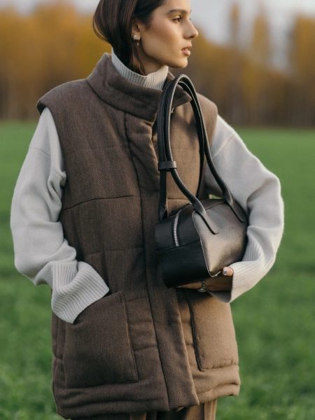 Жилет стеганый wool Snezhno limited chocolate