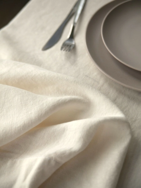 Умягчённая скатерть премиум Stone wash white