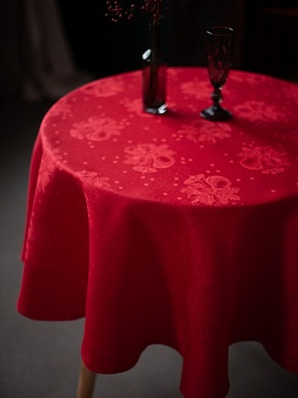 Скатерть льняная Новогодние колокольчики цвет красный круглая без салфеток