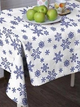 Скатерть льняная Кружевные снежинки без салфеток