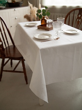 Скатерть с мережкой Russo white